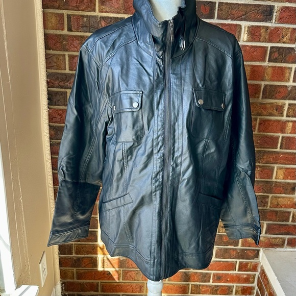 American Rag Women’s Plus Size 3X Black Faux Leather Zip Up Moto Jacket Classic - Picture 4 of 14